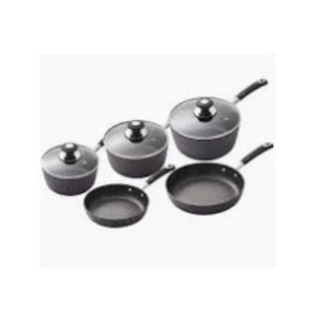 5 PIECE PAN SET: Includes 3 saucepans 18/20/22cm and 2 frying pans 20/28cm for creating a range of meals with quality results every time BLACK DIAMOND COATING: Stone-reinforced coating is 7 times stronger than standard non-stick coating, requiring little or no oil for healthier cooking